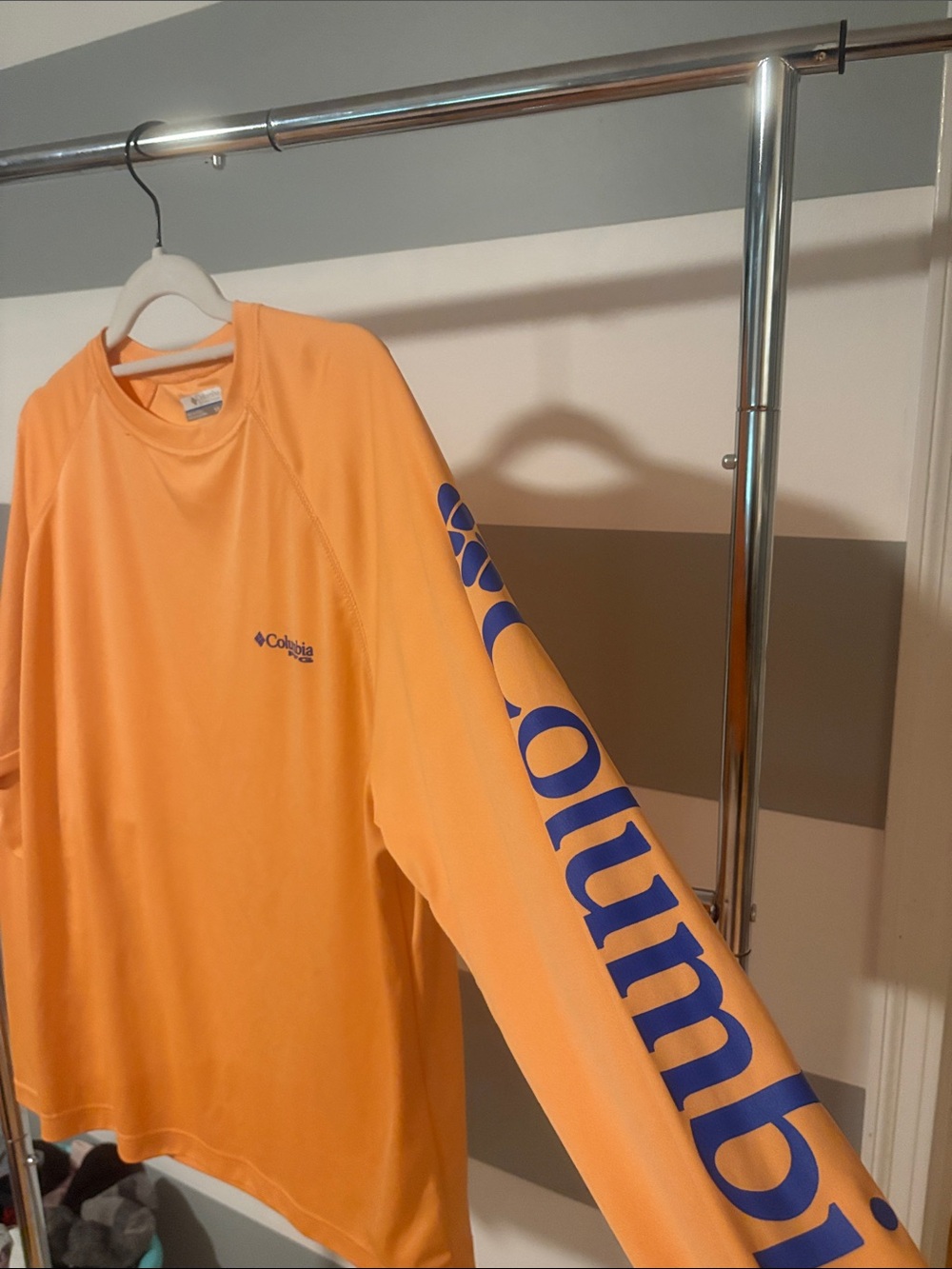 Columbia Bright Orange Long Sleeve Performance Shirt - Picture 2 of 3